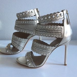 Pour la Victoire “Ellura” heels size 7